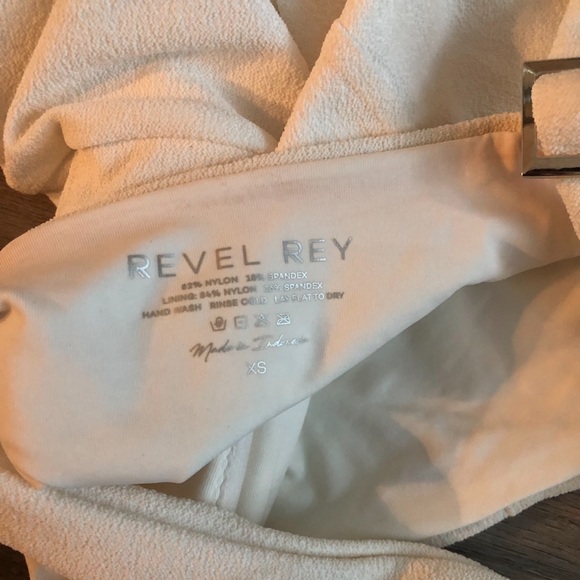 Revel Rey Hunter Buckle Strap One Piece Swimsuit Cream Women's XS NWOT - Picture 5 of 7